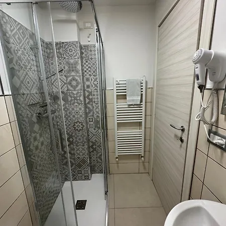 La Hotel 2*